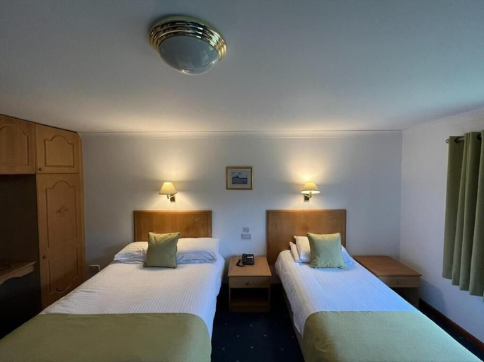 Bedroom 4, Penrhos Park, Ceredigion