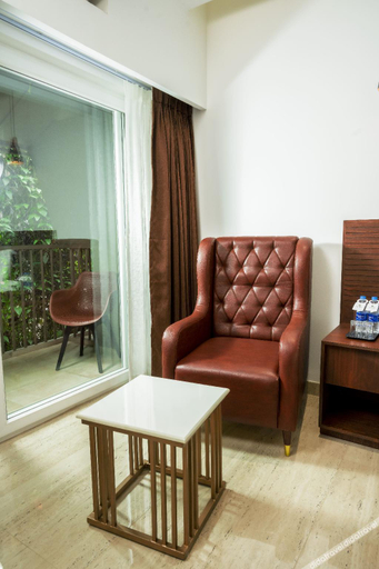 Others 5, THE RUNWAY HOTEL, Ernakulam