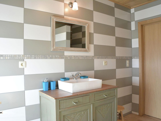 Bathroom, Holiday Home in Hastiere Near Adventure Park, Namur