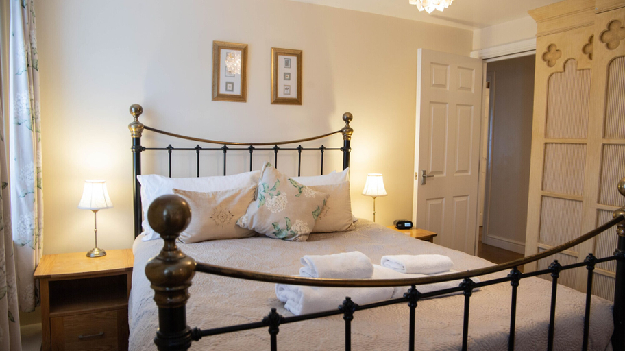 Bedroom 3, Harbourside Apartment, Cornwall