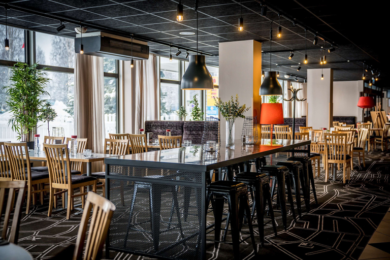 Food & Drinks