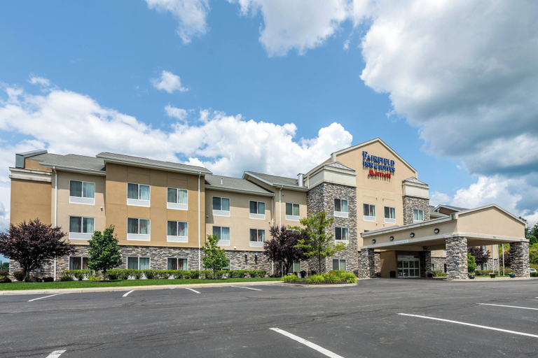 Exterior & Views 2, Fairfield Inn & Suites by Marriott Slippery Rock, Butler