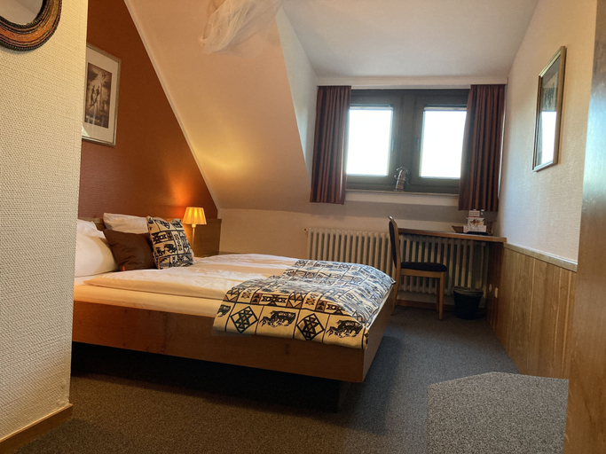 Bedroom 3, Restaurant-hotel Haus Mühlenbrock, Wesel