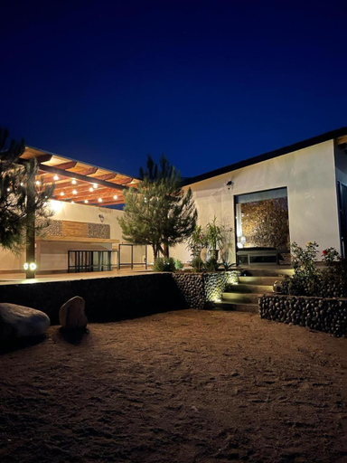 Exterior 3