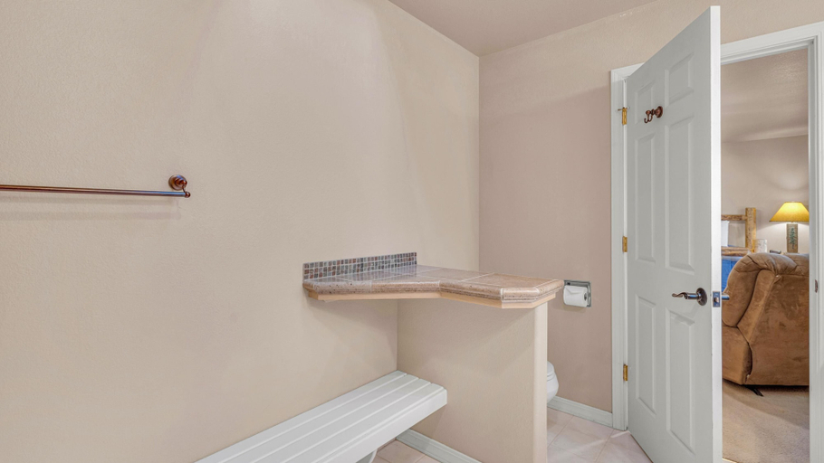 Bedroom 3, Acacia Lane 2, Deschutes