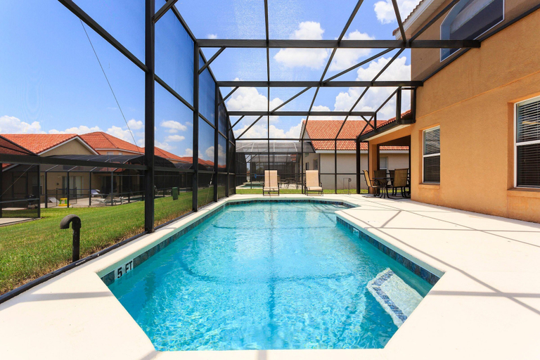 LUX Villa w/ Private Pool & Resort Amenities, Polk