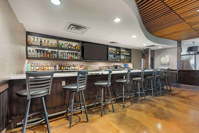 Food & Drinks 4, Best Western Plus Lakeview Hotel, Lake
