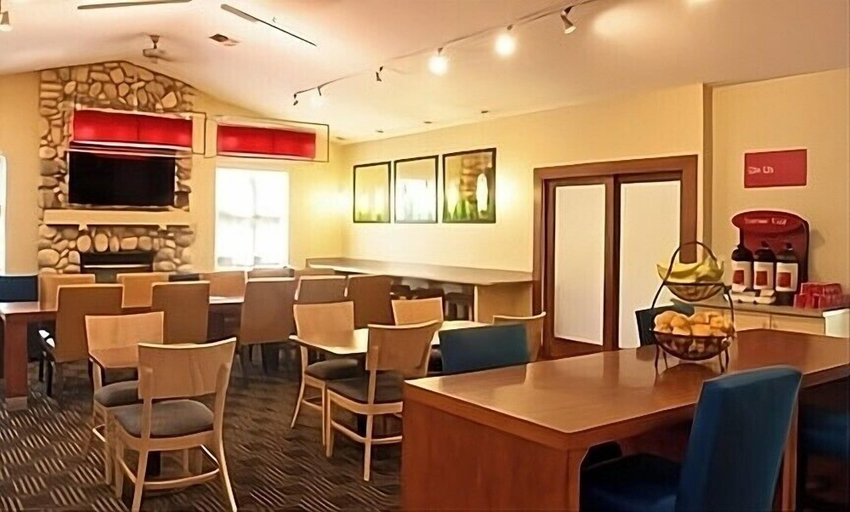 Food & Drinks 4, TownePlace Suites by Marriott Seattle Everett/Mukilteo, Snohomish