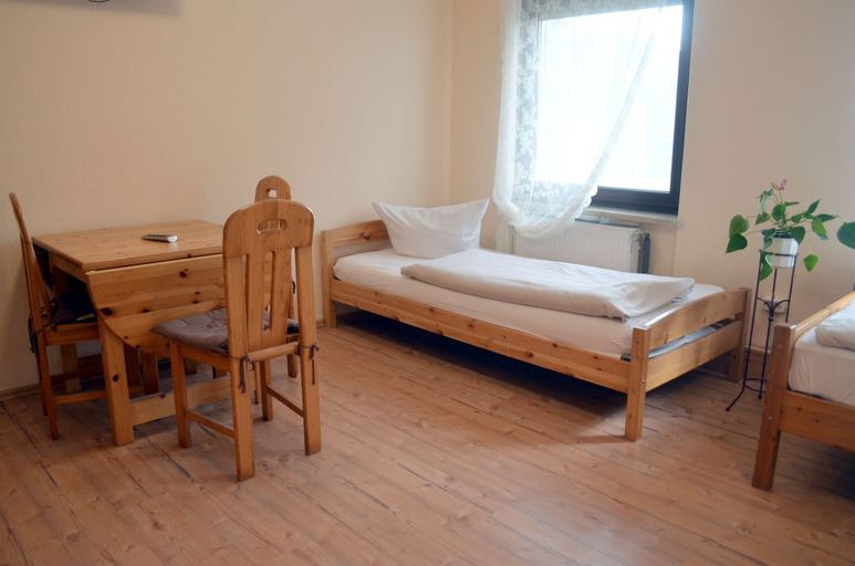 Bedroom 4, Gästehaus Zimmer Frei, Cuxhaven