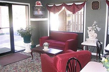 4, Red Roof Inn Jacksonville, AL, Calhoun