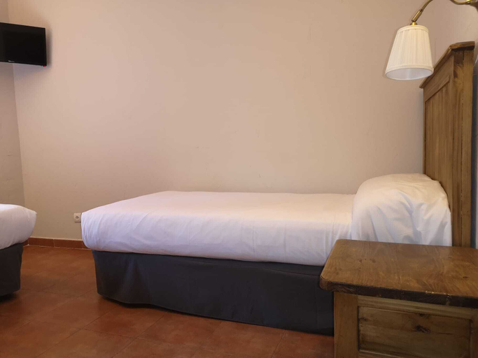 Bedroom 3, Posada Pena Pintada by Vivere Stays, Madrid