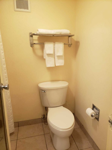 Bathroom 4, Ocotillo Inn, Imperial