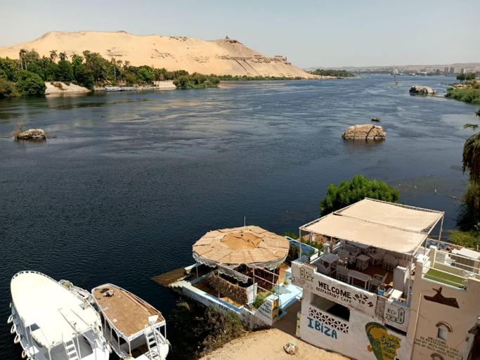 Others 4, La Veranda 陽台, Aswan