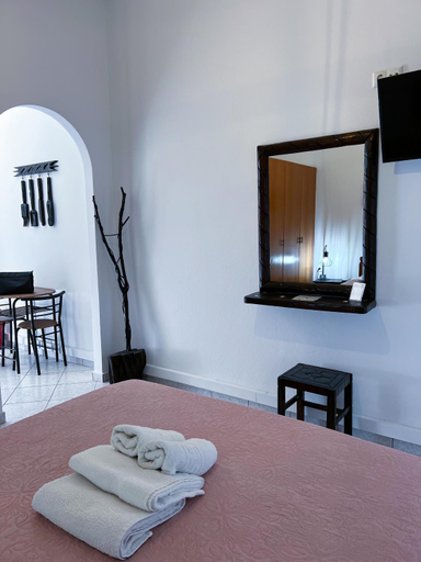 Others 5, Xanthi Apartments, Epirus