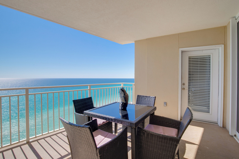 Brand New Throughout! Emerald Beach - Gulf Front! Sleeps 8!, Bay
