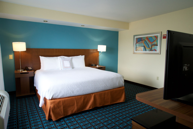 Bedroom 4, Fairfield Inn & Suites Odessa, Ector