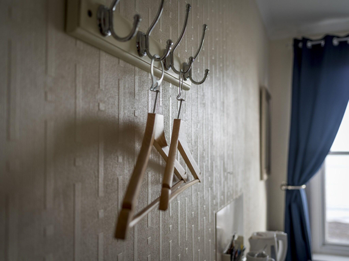 Bathroom 3, Channel View Guest House, Dorset