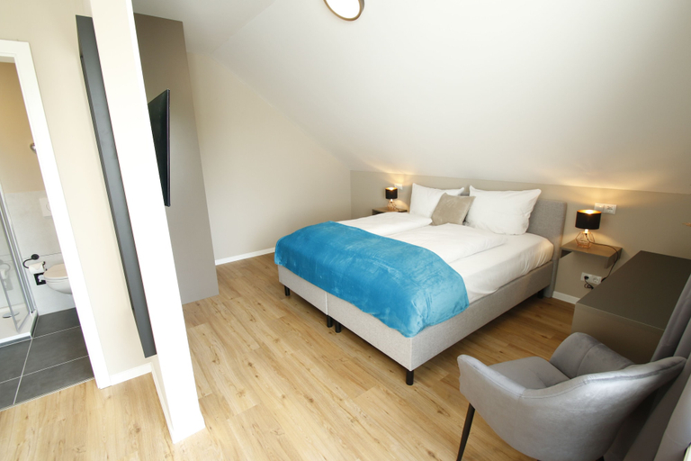 Bedroom 12