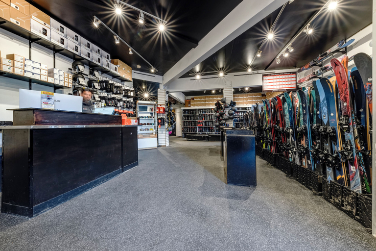 Food & Drinks, Whistler Blackcomb Lodge, Squamish-Lillooet