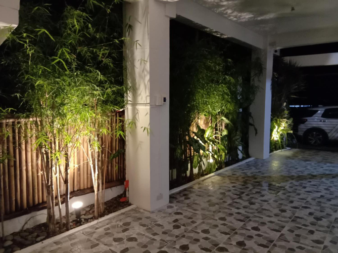 Others 3, JCV Rooms, Surigao City
