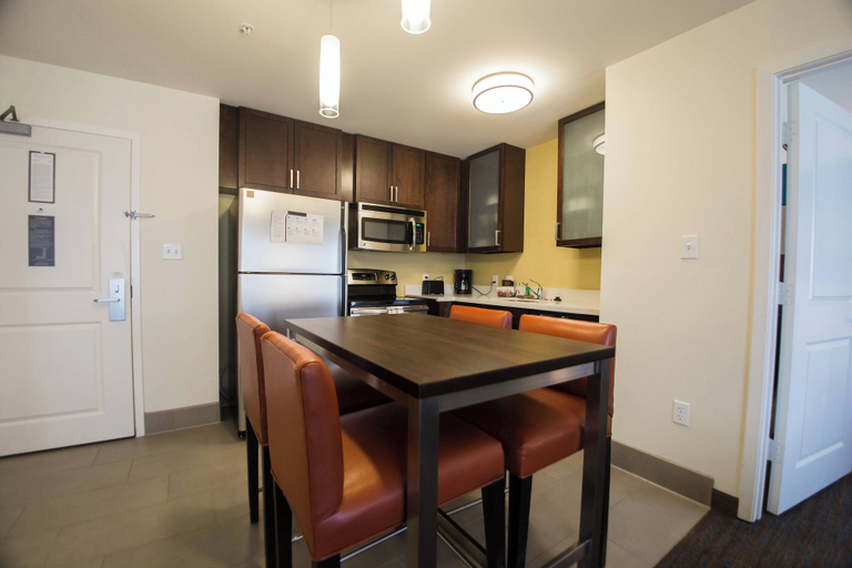 Dining Room 7