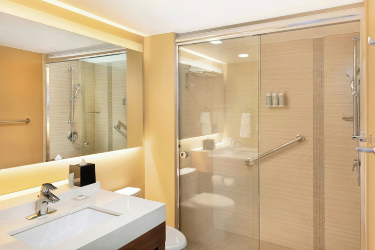 Bathroom 4, Courtyard by Marriott La Paz Baja California Sur, La Paz