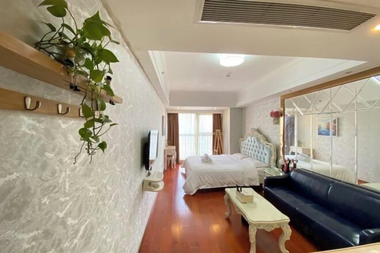 Bedroom 30