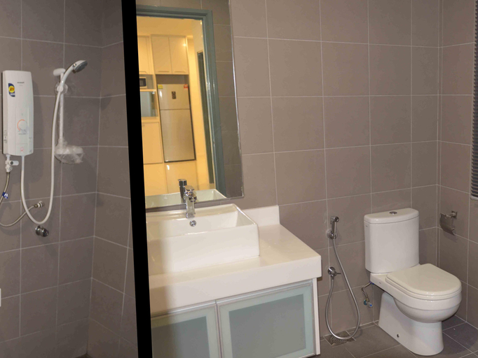 Bathroom 5, summer suites studios, Kuala Lumpur
