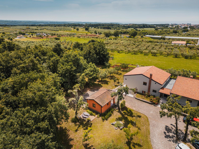 Others 2, Apartments Olea, Novigrad