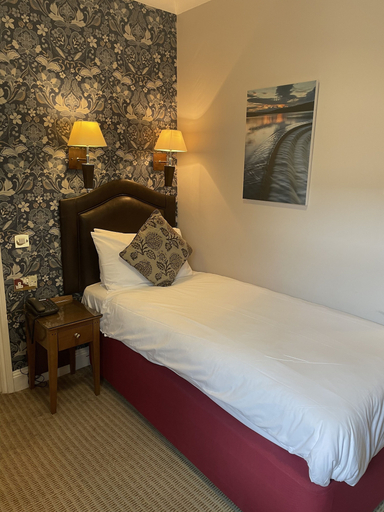 Bedroom 3, Clarion Hotel Charlecote Pheasant, Warwickshire