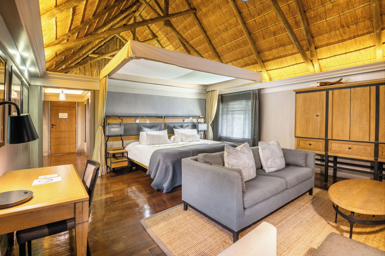 Bedroom 2, Chobe Water Villas, Kabe