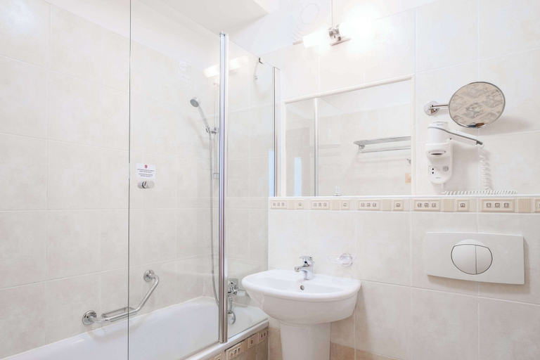 Bathroom 5, Clarion Congress Hotel Ostrava, Ostrava