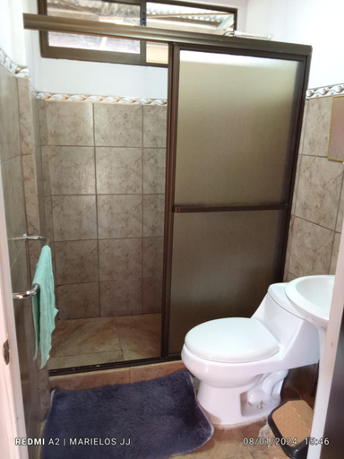 Bathroom 2, Cabinas M y M, Golfito