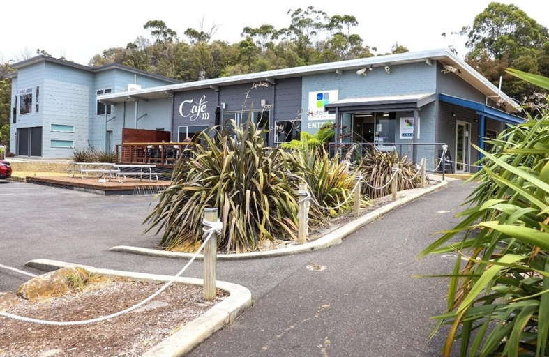 Exterior & Views 2, Waterfront Apartments, Devonport