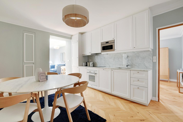 Others 2, Pick A Flat's Apartments in Montmartre - Rue Lepic, Paris