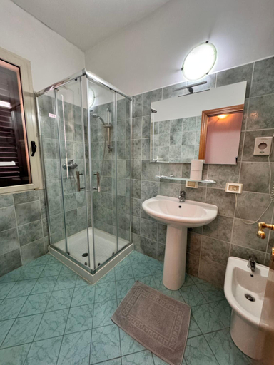 Bathroom 5, Da Bosio, Ancona