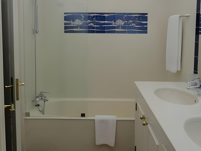 Bathroom 1, Herdade da Calada, Arraiolos
