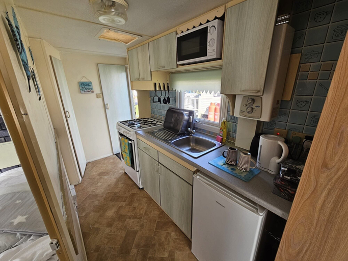Others 4, Ingoldmells -caravan- Sleeps 6 - Seaside - Parking, Lincolnshire