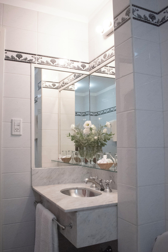 Bathroom 5, Hotel Salta, Capital