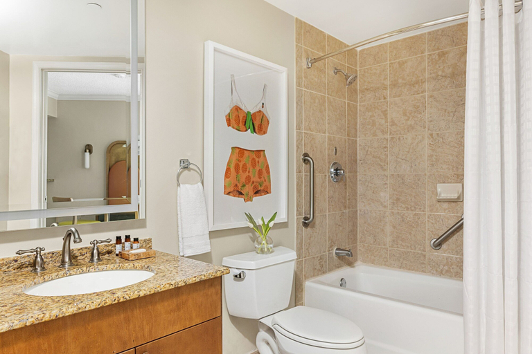 Bathroom 5, Marriott's Villas at Doral, Miami-Dade