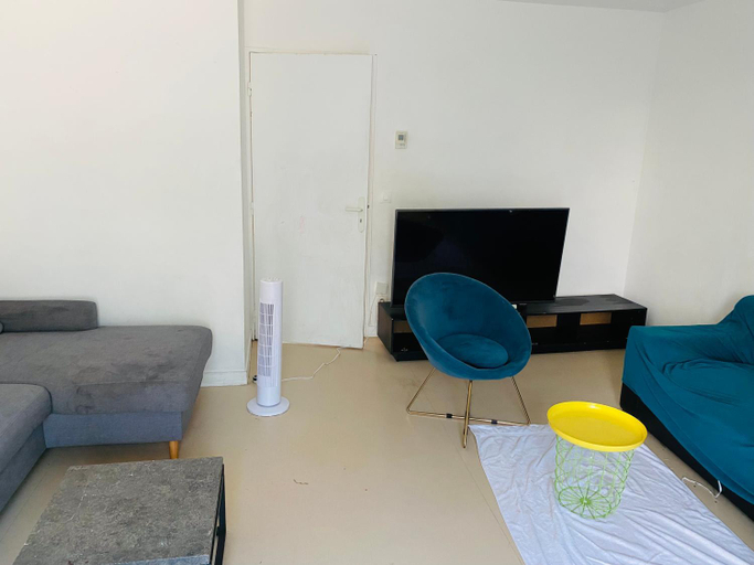 Others 3, Chambre chez habitant, Hauts-de-Seine