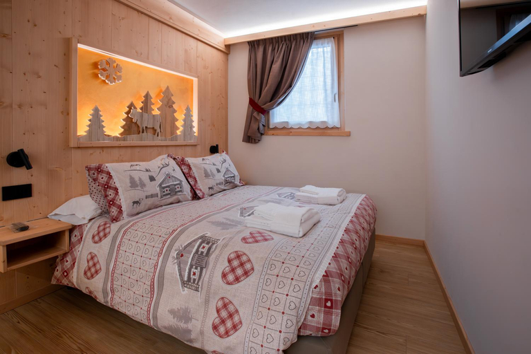 Others 2, Chalet al Tabia, Sondrio