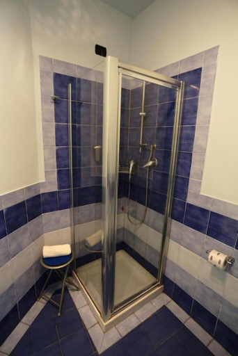 Bathroom 4, Albanuova Hotel, Reggio Di Calabria