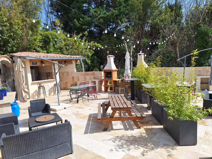 Others 5, Fannys cottage Moulin de Tartay Avignon, Vaucluse