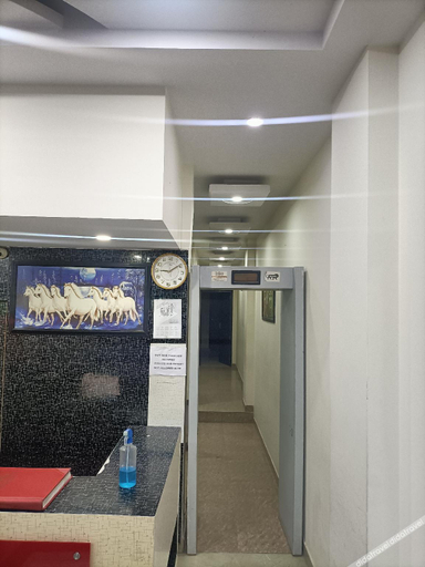 Others 5, Hotel Marina, Delhi