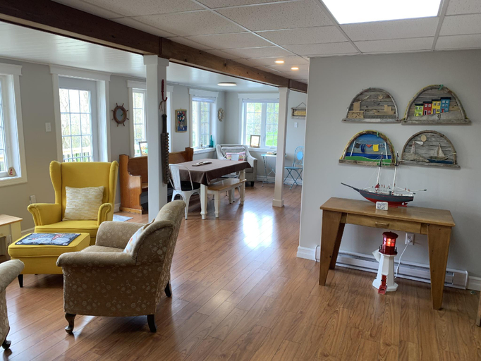 Others 3, Crows Nest Inn, Division No. 9
