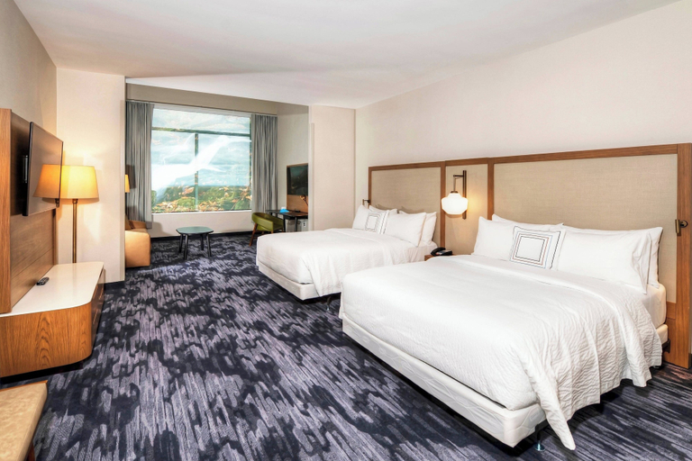 Bedroom 3, Fairfield Inn & Suites by Marriott Ottawa Airport, Ottawa