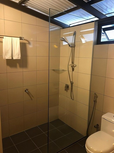 Bathroom 8