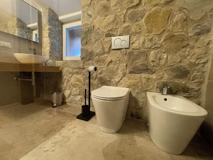 Bathroom 3, SnowLake Suite & Apartments, Belluno