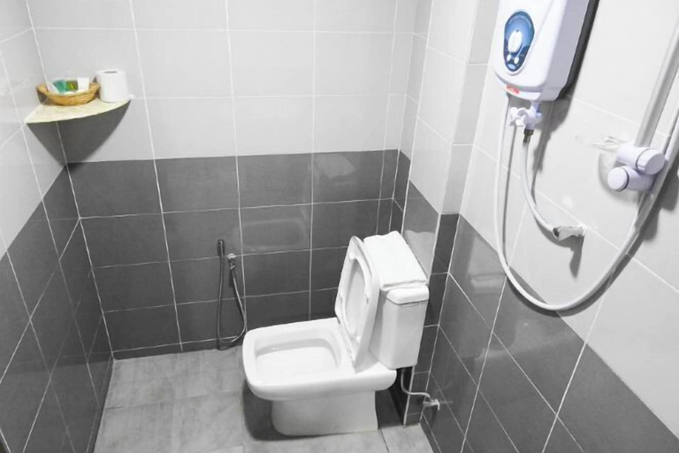 Bathroom 20